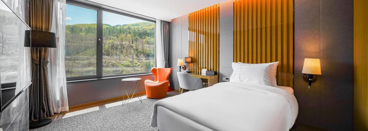 Jeongseon Intoraon Hotel エクステリア 写真