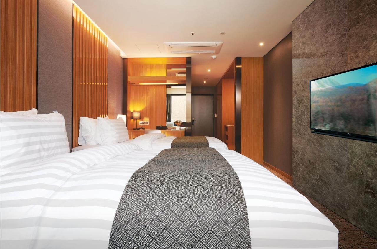Jeongseon Intoraon Hotel エクステリア 写真