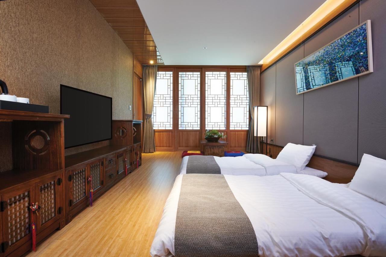Jeongseon Intoraon Hotel エクステリア 写真