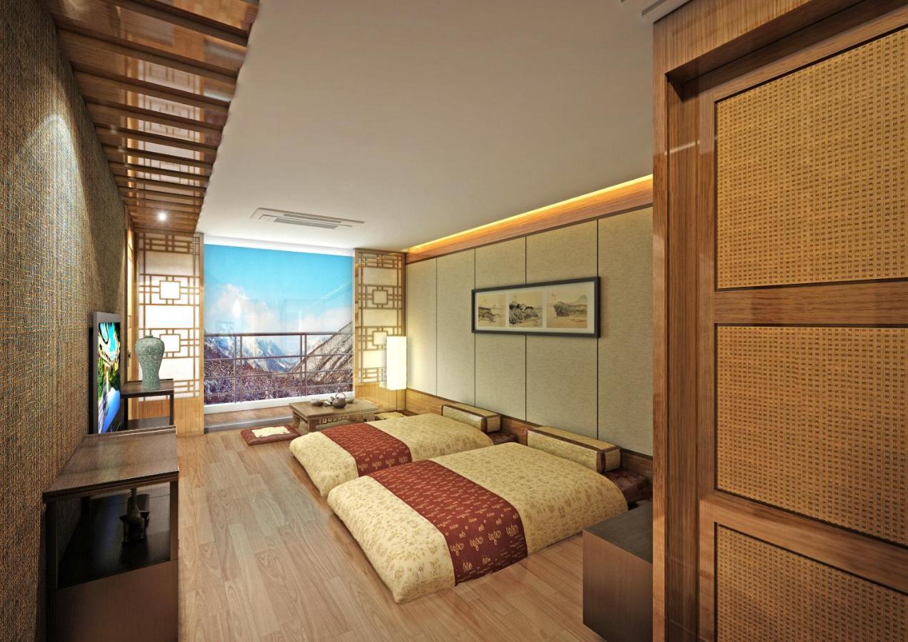 Jeongseon Intoraon Hotel エクステリア 写真