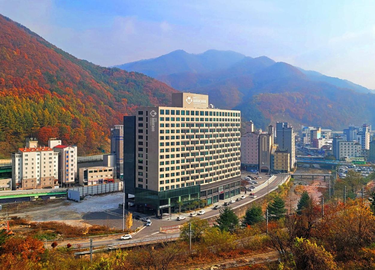 Jeongseon Intoraon Hotel エクステリア 写真