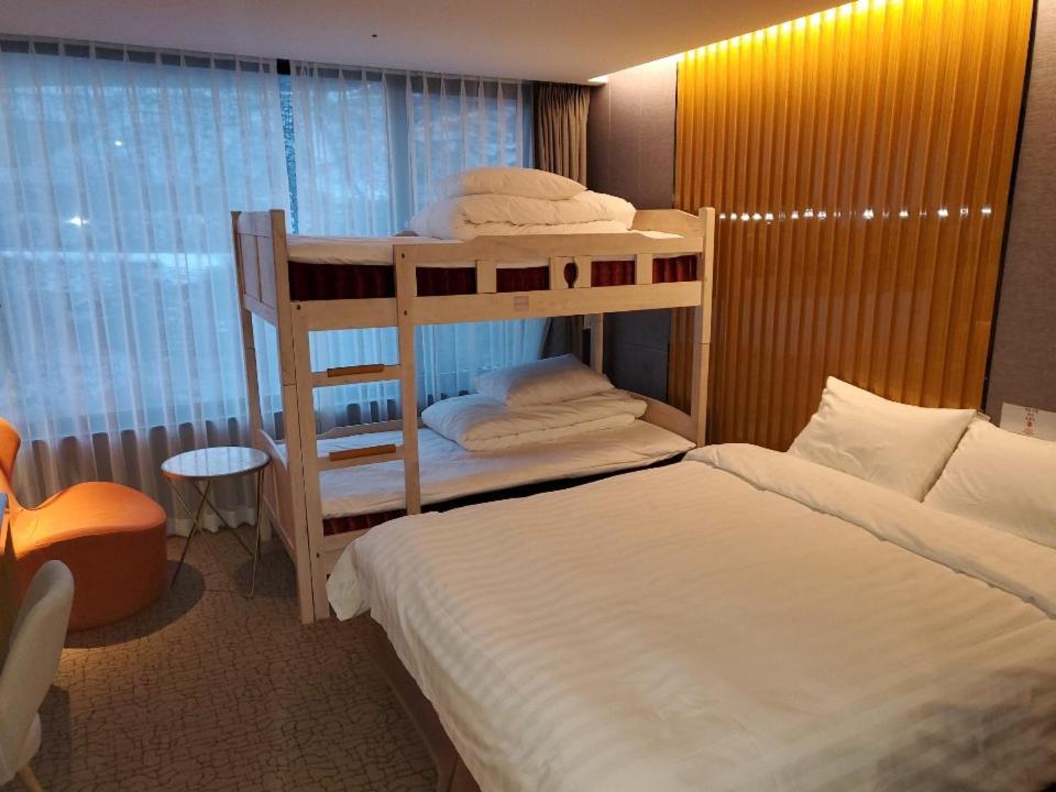 Jeongseon Intoraon Hotel エクステリア 写真