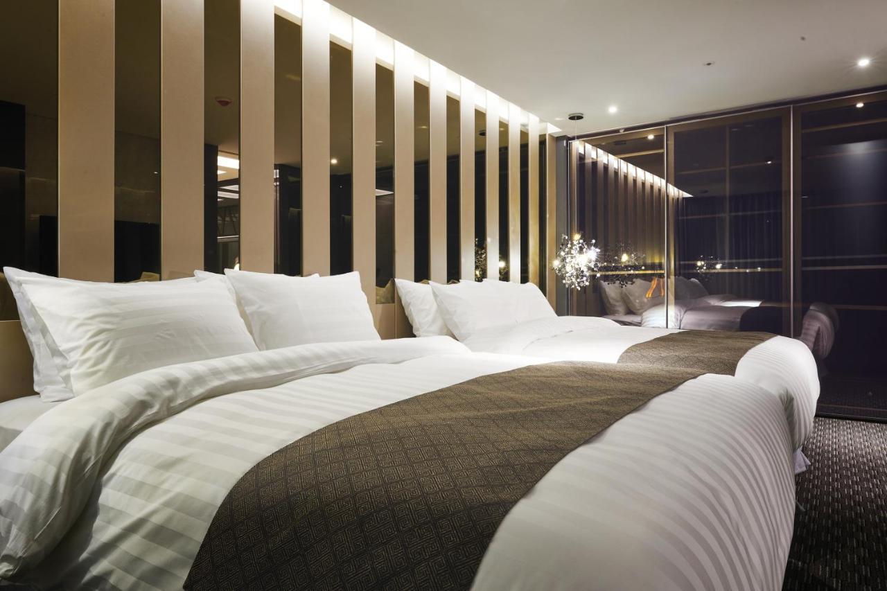 Jeongseon Intoraon Hotel エクステリア 写真