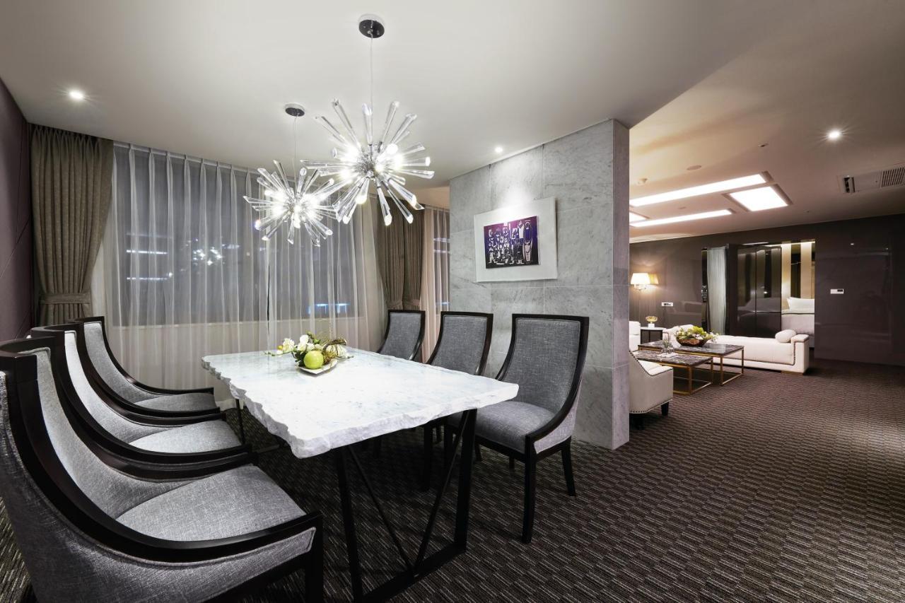 Jeongseon Intoraon Hotel エクステリア 写真